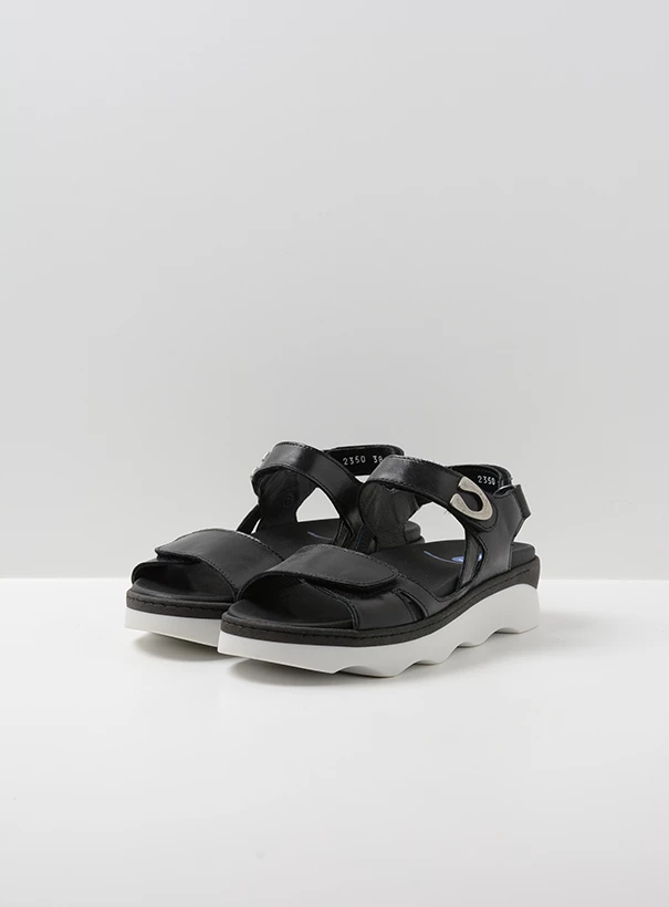 wolky sandalen 02350 medusa 33010 zwart wit leer front