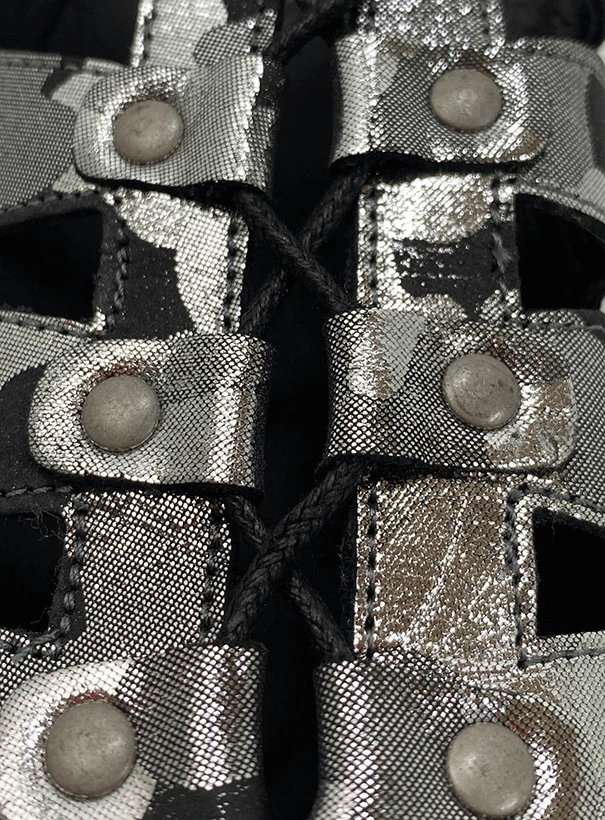 wolky sandalen 03126 arena 14000 zwart camouflage nubuck detail