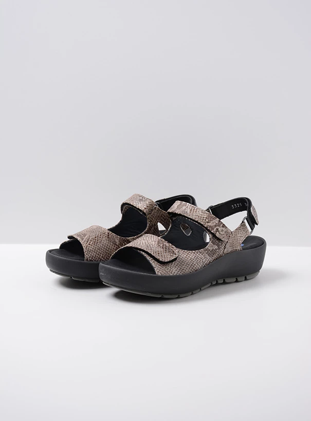 wolky sandalen 03325 rio 98150 taupe snake print leer front