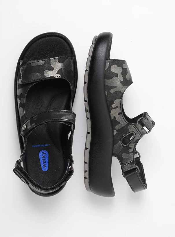 wolky sandalen 03333 barsilia 14000 zwart camouflage nubuck top