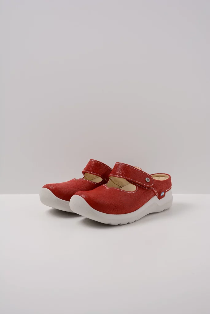 wolky extra comfort 06610 narni 15570 rood nubuck front