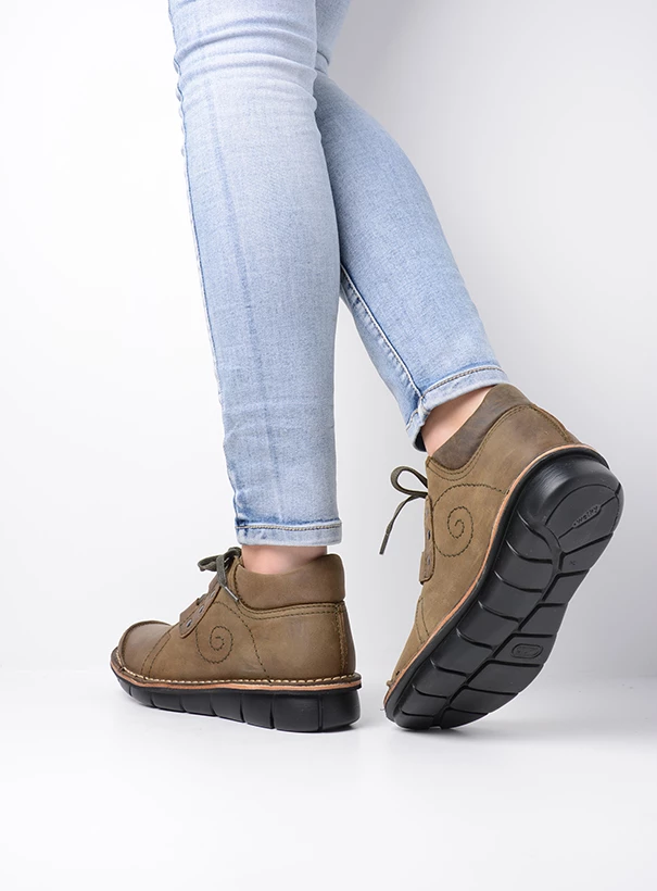 wolky extra comfort 08384 gallo 12770 cactus nubuck detail